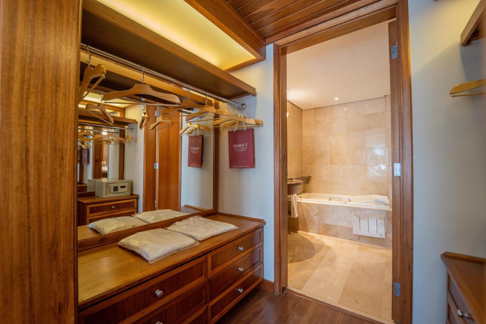 Hotel George V Alto De Pinheiros à São Paulo Extérieur photo